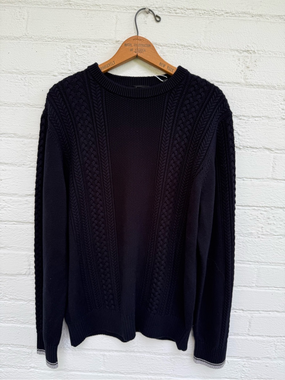 NEW Vince Men's Heirloom Cable-Knit Sweater in Navy Blue size L 100% cotton